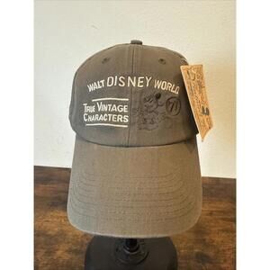 Walt Disney True Vintage Characters Strapback Hat – Green – New With Tags - Rare